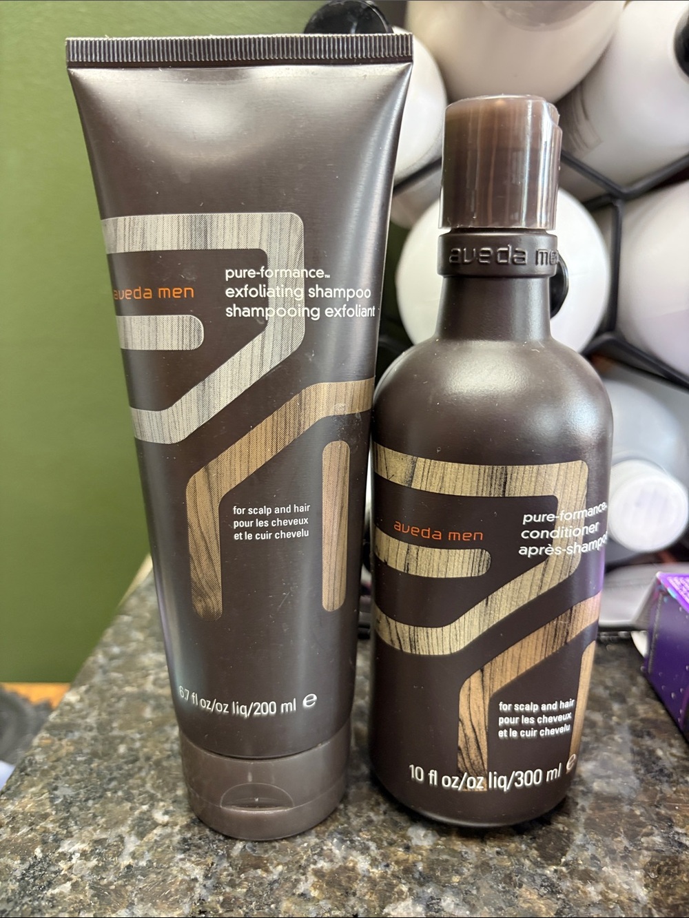 AVEDA Men Pure-Formance Exfoliating Shampoo & Conditioner - Brown